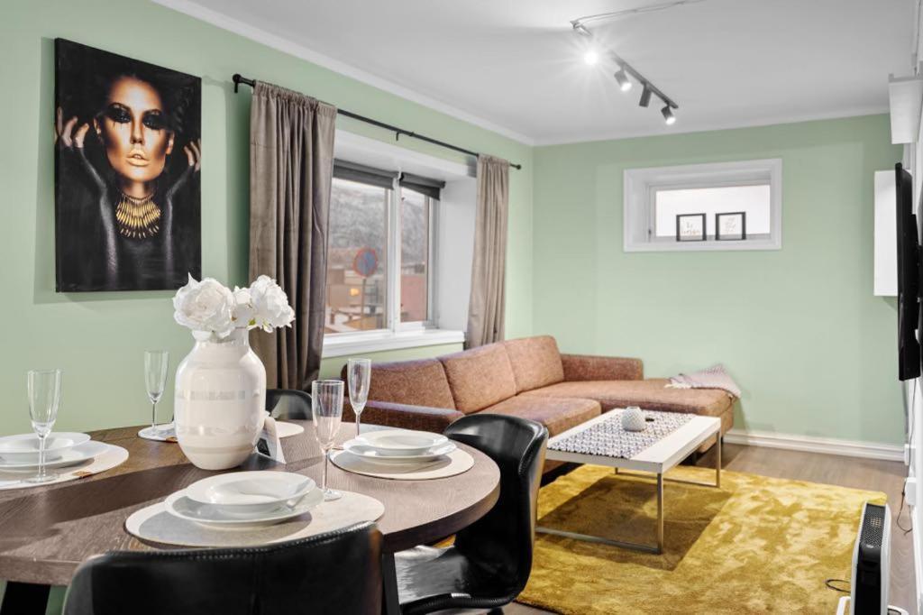 Bramy Apartments The Cozy View ทรอมโซ ภายนอก รูปภาพ